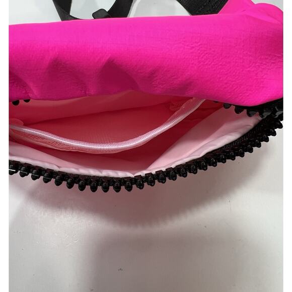 LOLA Moonbeam Bum Bag Women's Small Laser Pink Logo Patch Adjustable Strap NEW - Picture 4 of 7